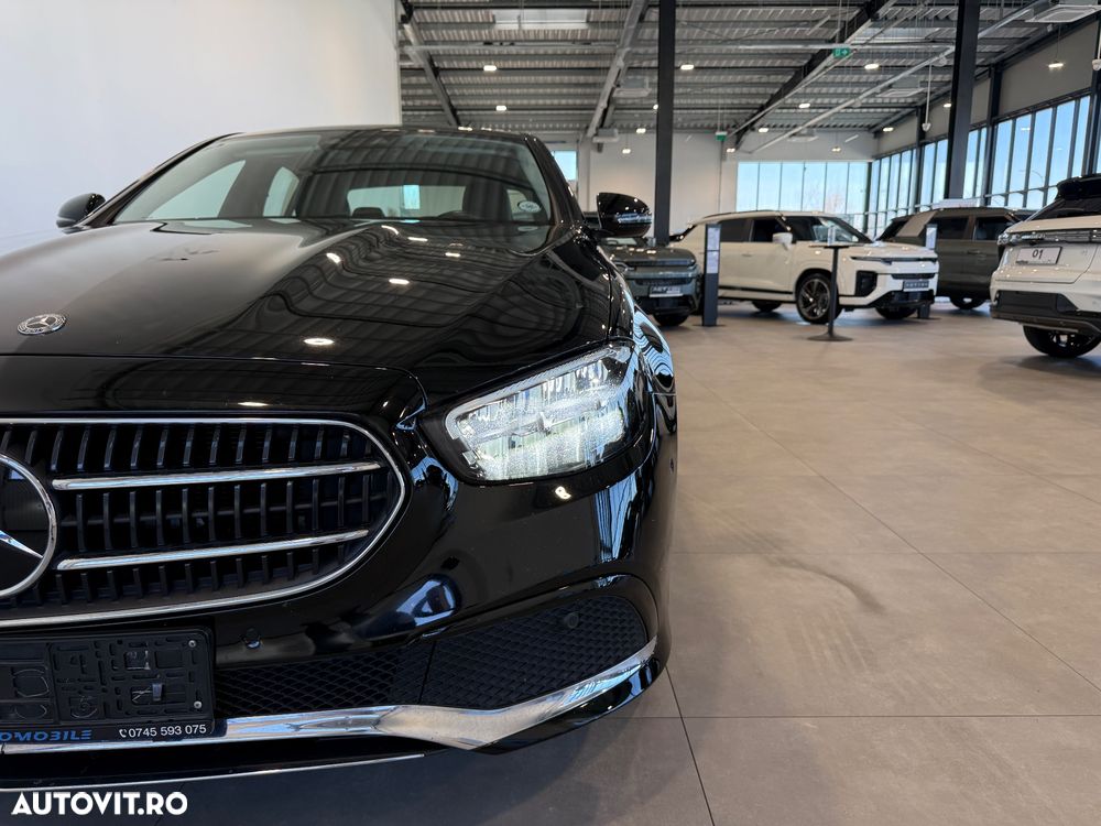 Mercedes-Benz E - 27