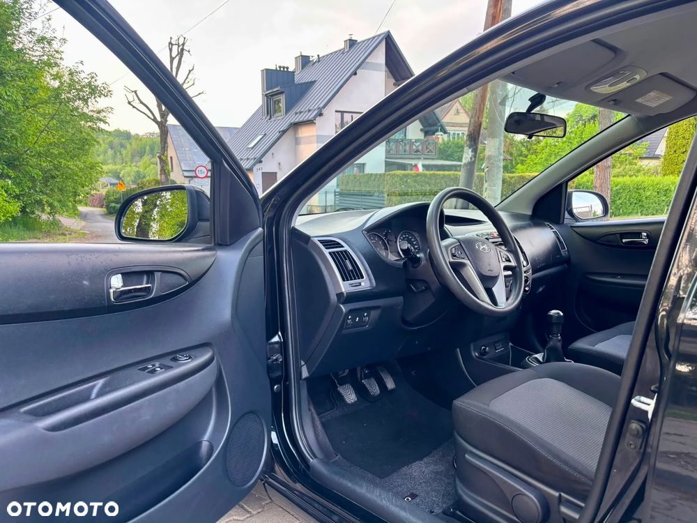Hyundai i20 1.25 Wersja Jubileuszowa - 14
