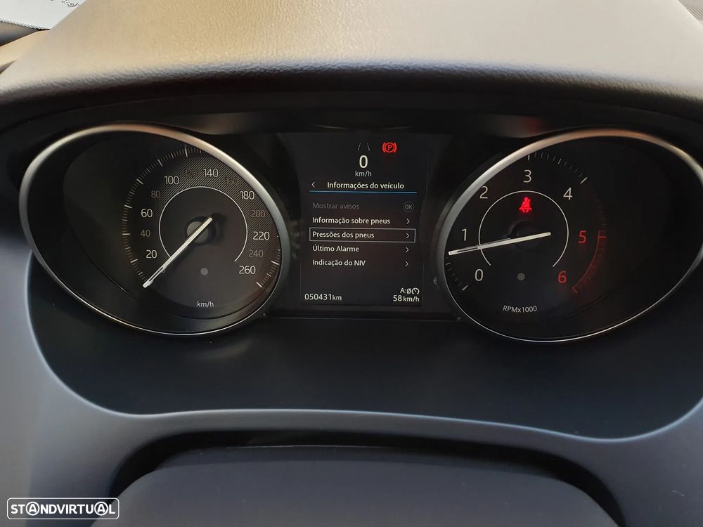 Jaguar E-Pace 2.0 i4D R-Dynamic S - 24