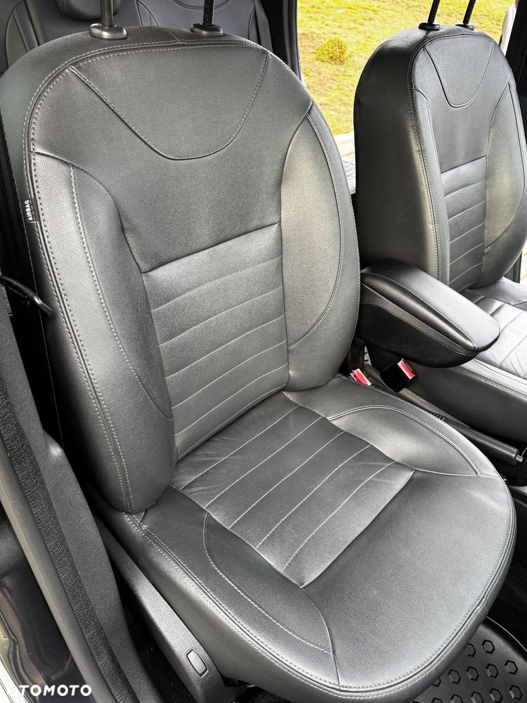 Dacia Duster 1.6 SCe Laureate S&S - 17