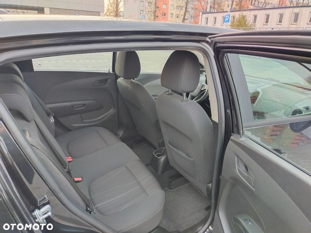 Chevrolet Aveo 1.4 16V LS - 9