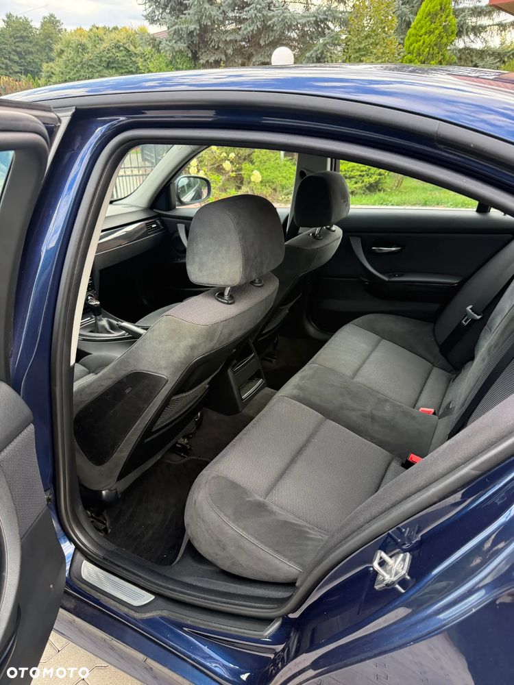 BMW Seria 3 - 10