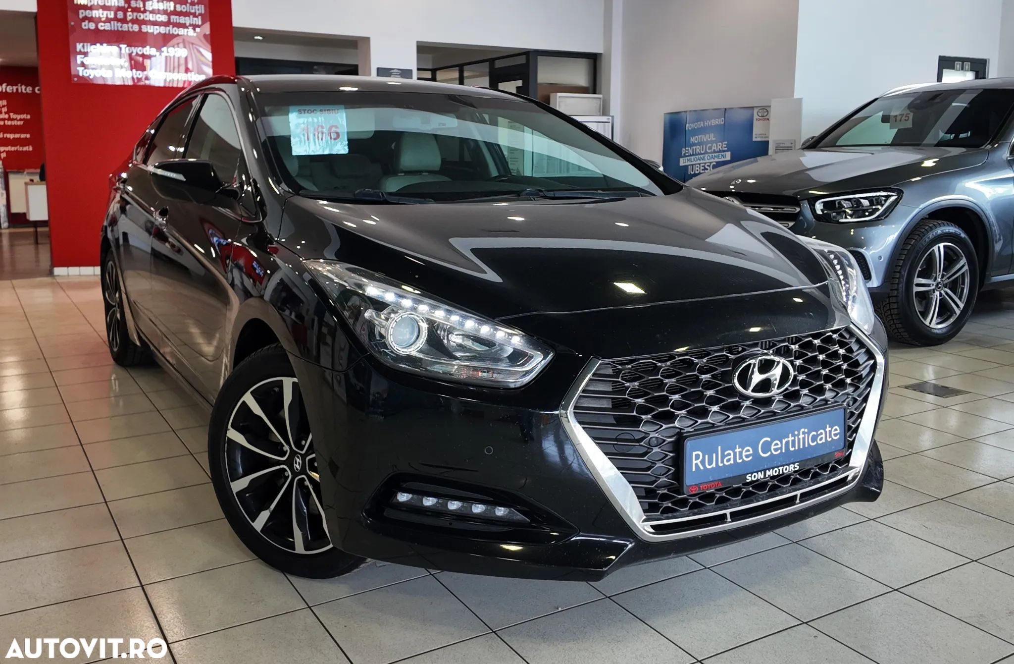 Hyundai i40 1.6 CRDI 7DCT Supreme Pack+ - 1