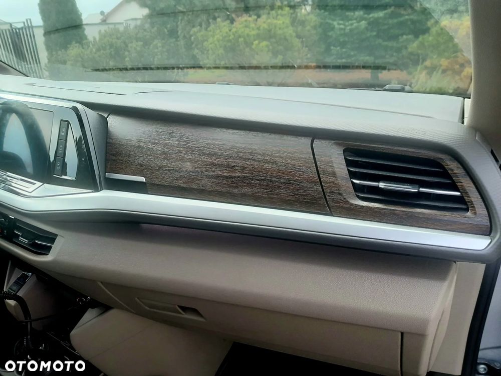 Volkswagen Multivan 1.4 TSI eHybrid PHEV 160kW L2 Style DSG - 11