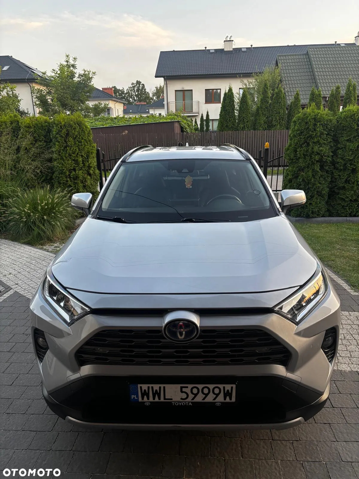Toyota RAV4 - 3