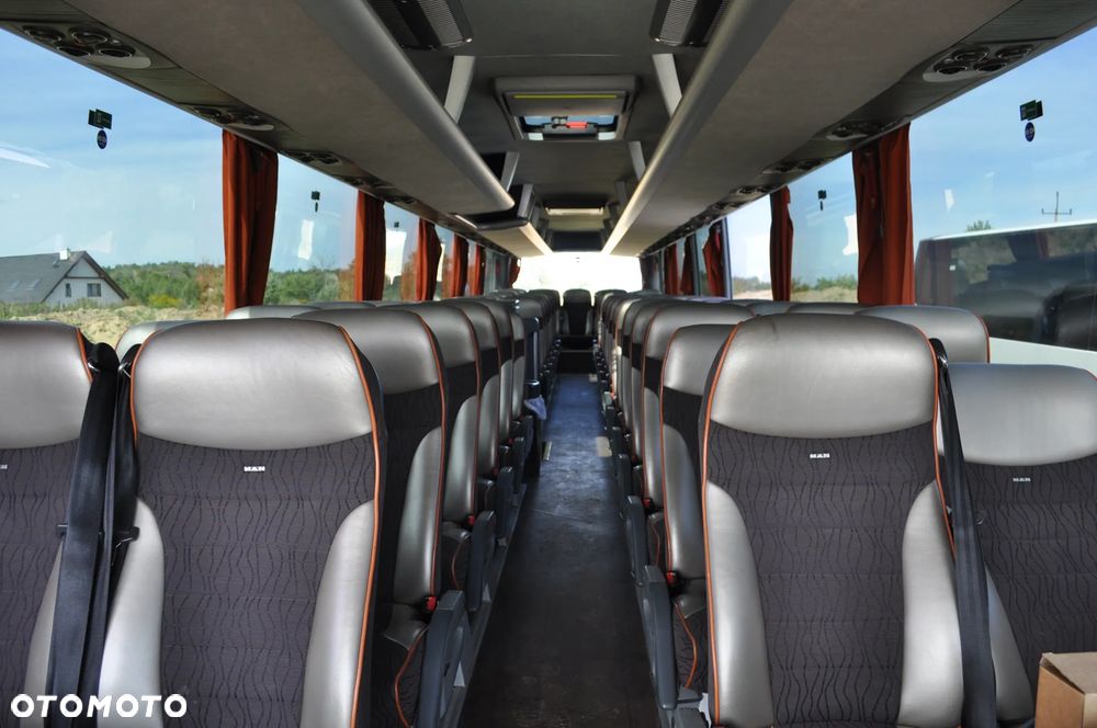 MAN R08 - 16