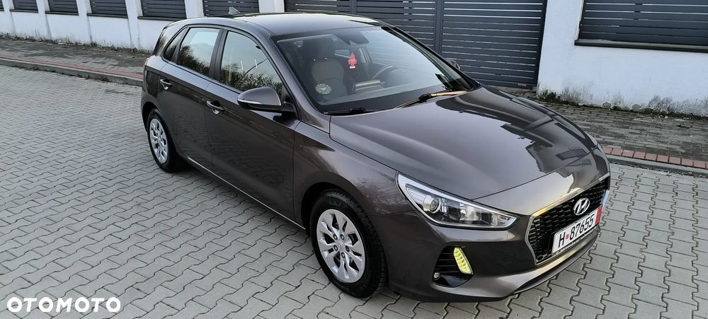 Hyundai i30 blue Kombi 1.6 CRDi Passion - 27
