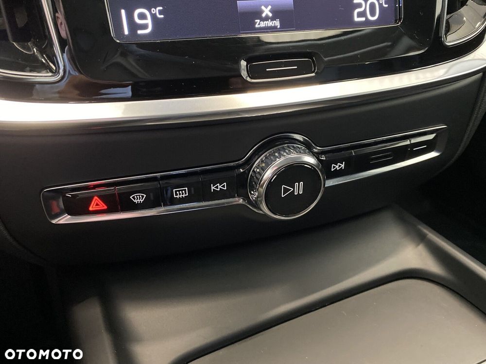 Volvo V60 T5 Momentum Pro - 14