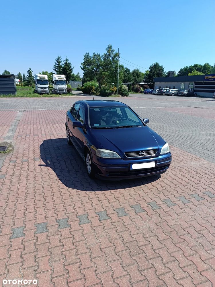 Opel Astra 1.4 Club - 1