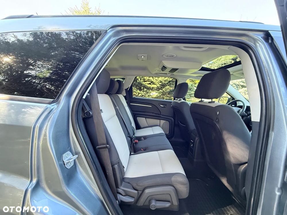 Dodge Journey 2.0 CRD SXT - 31