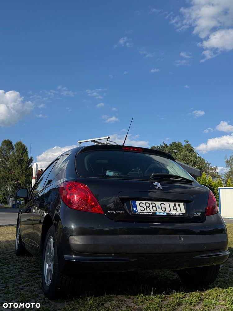Peugeot 207 1.4 16V Trendy - 19