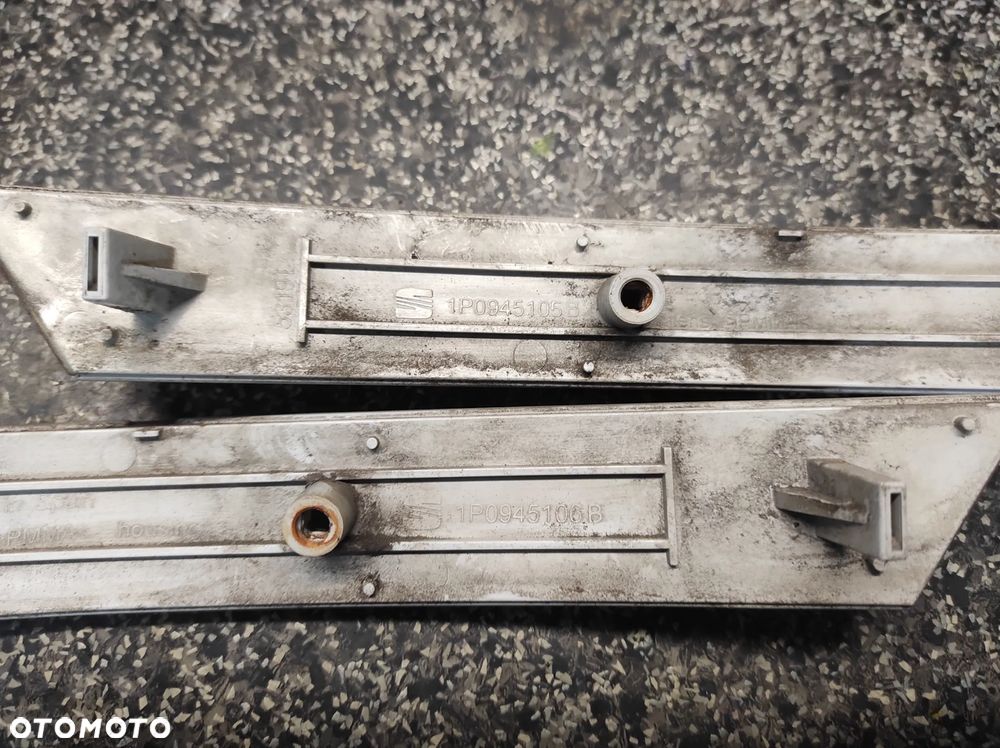ODBLASK ZDERZAKA TYLNEGO TYŁ SEAT LEON 2 1P0945105B 1P0945106B WYSYŁKA !!! - 2