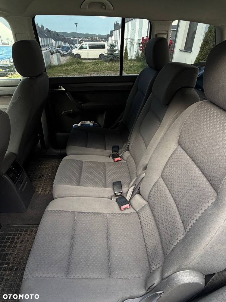 Volkswagen Touran 1.9 TDI Trendline - 9