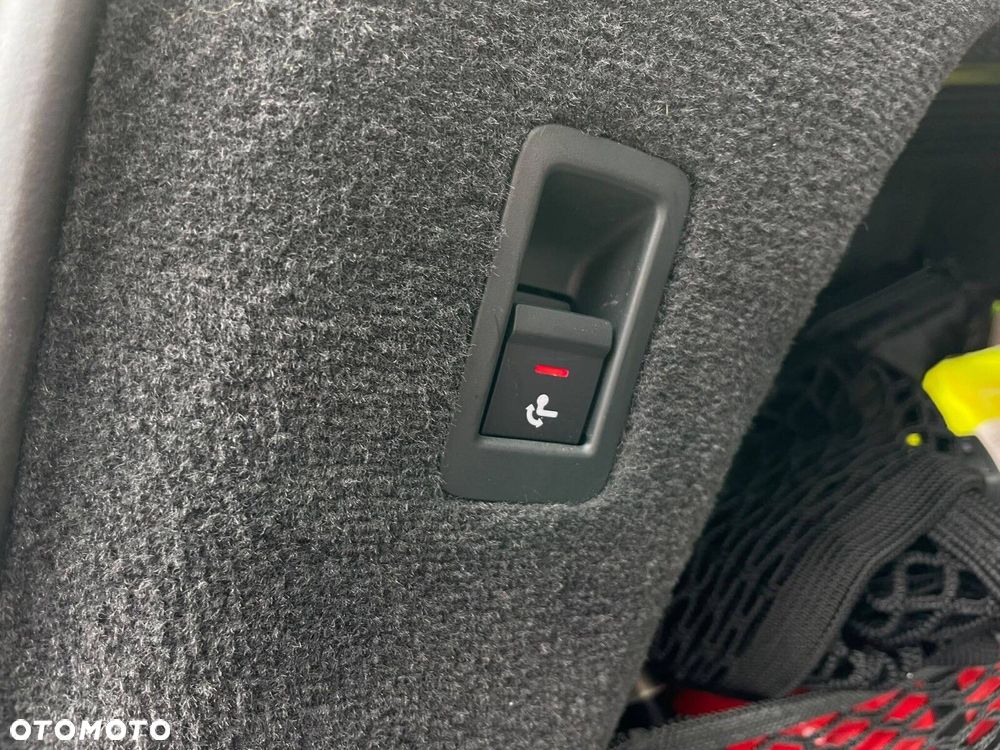 Audi A6 Allroad - 11