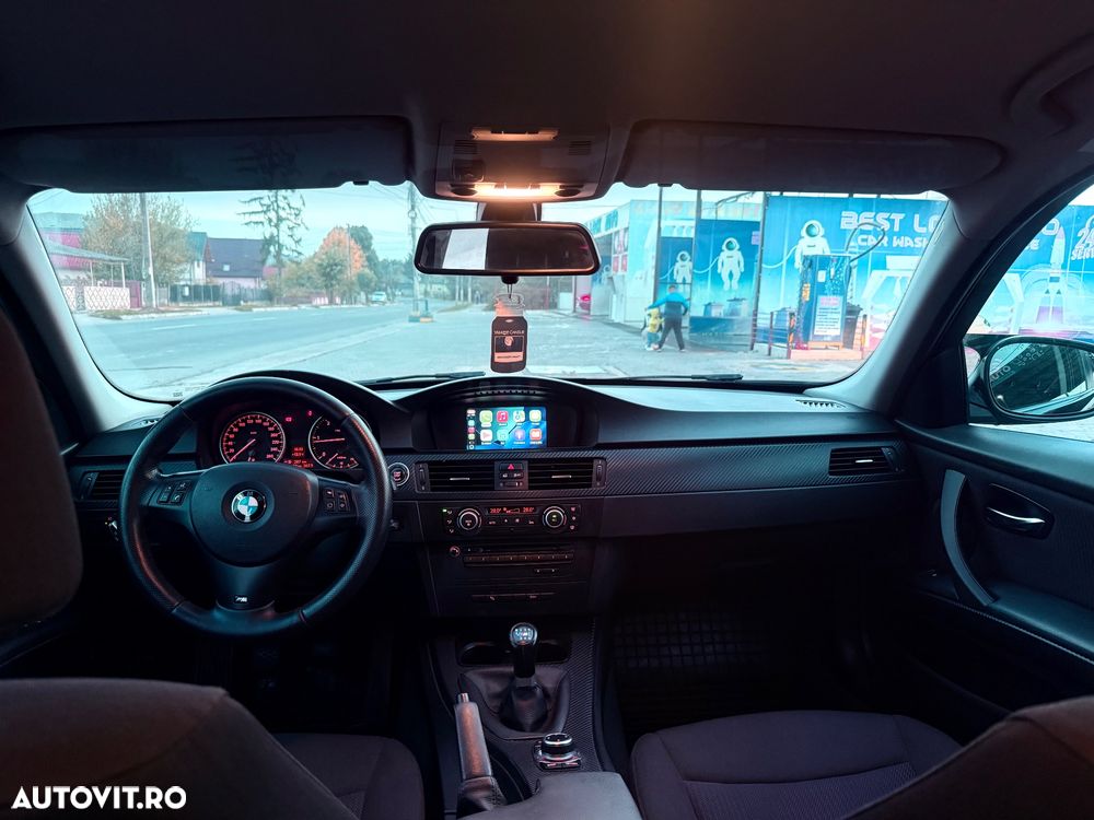 BMW Seria 3 320d - 8