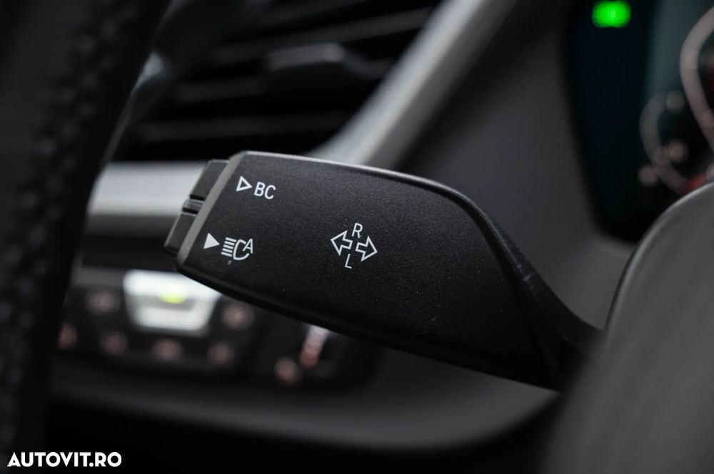 BMW Seria 2 218i Aut. M Sport - 25