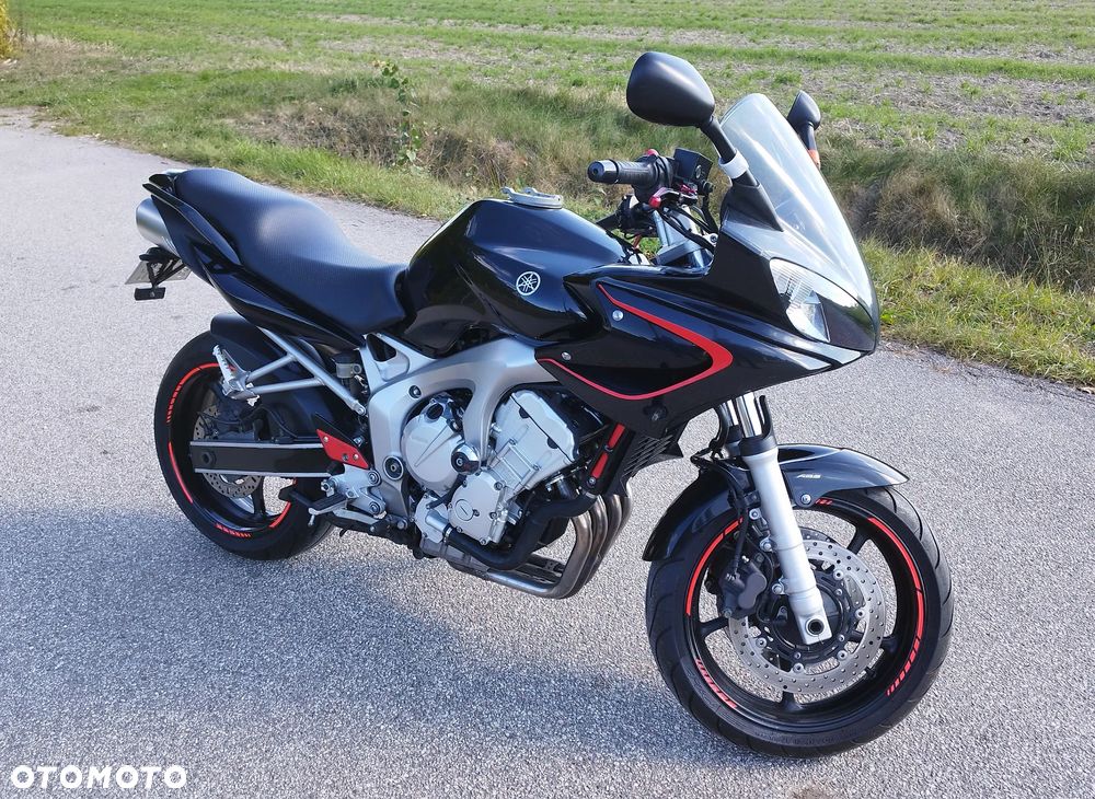 Yamaha FZ6 - 1