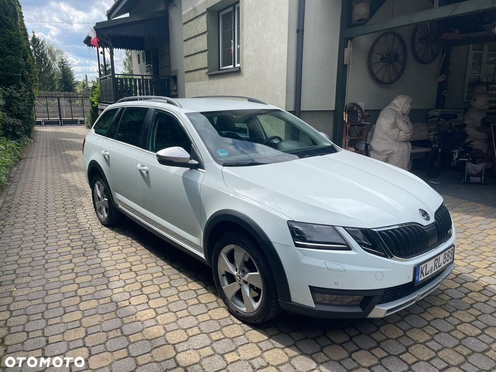 Skoda Octavia 2.0 TDI 4x4 DSG Scout - 13