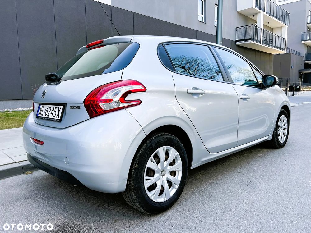 Peugeot 208 - 3