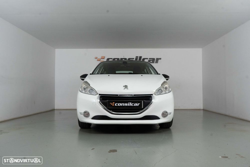 Peugeot 208 1.6 e-HDi SE Style - 4