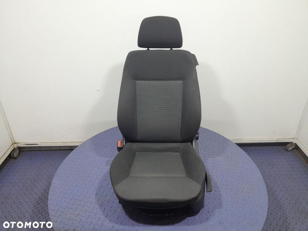 OPEL ASTRA H GTC 3D FOTEL KIEROWCY LEWY EUROPA - 1