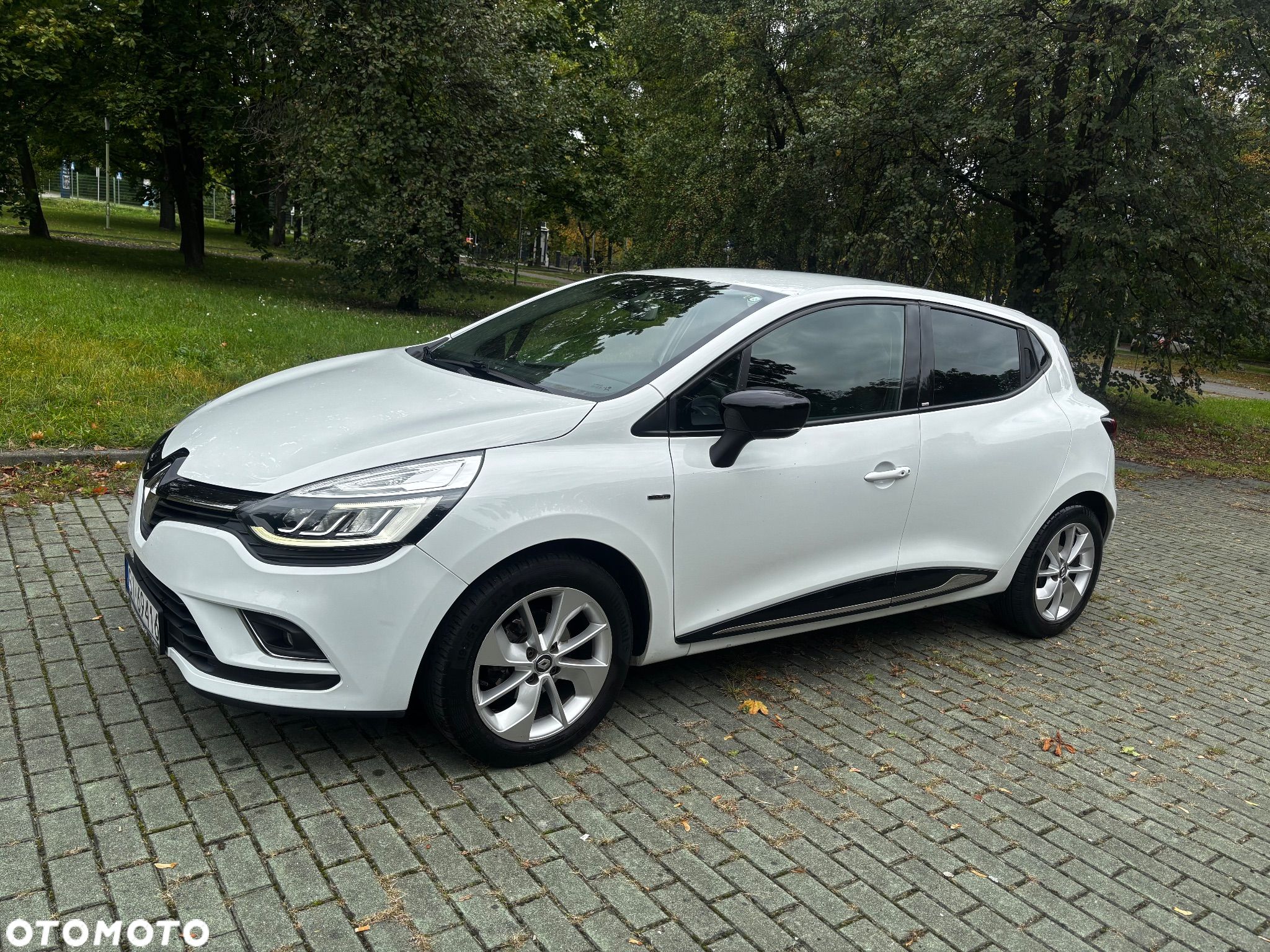 Renault Clio 0.9 Energy TCe Limited Plus - 1