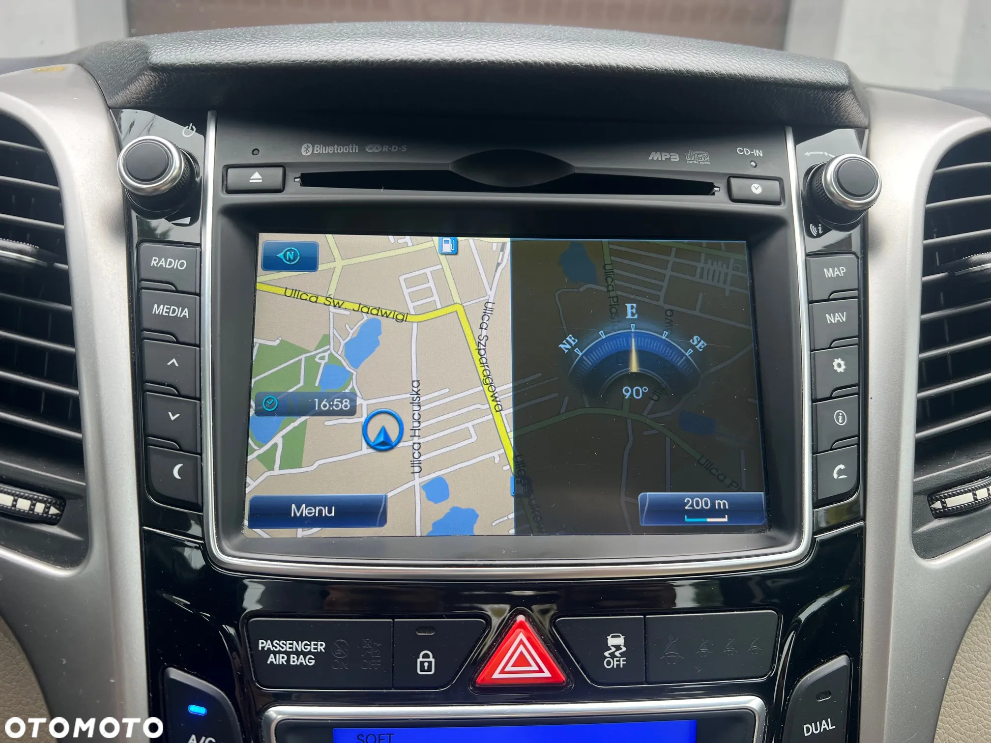 Hyundai i30 1.6 CRDi BlueDrive Comfort DCT - 17