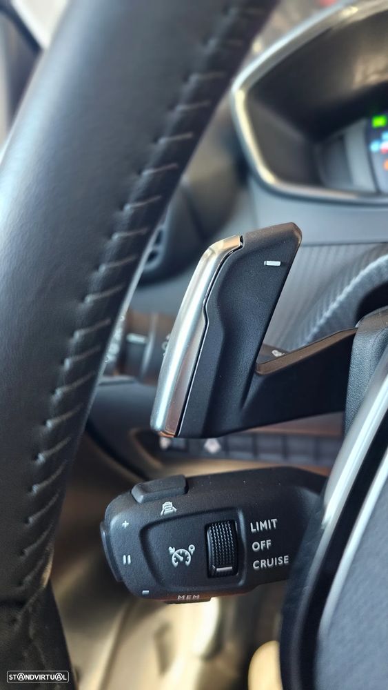 Peugeot 208 1.2 Hybrid Allure e-DCS6 - 21