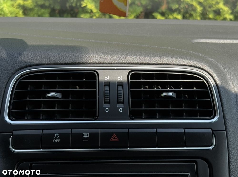 Volkswagen Polo 1.4 Life - 20