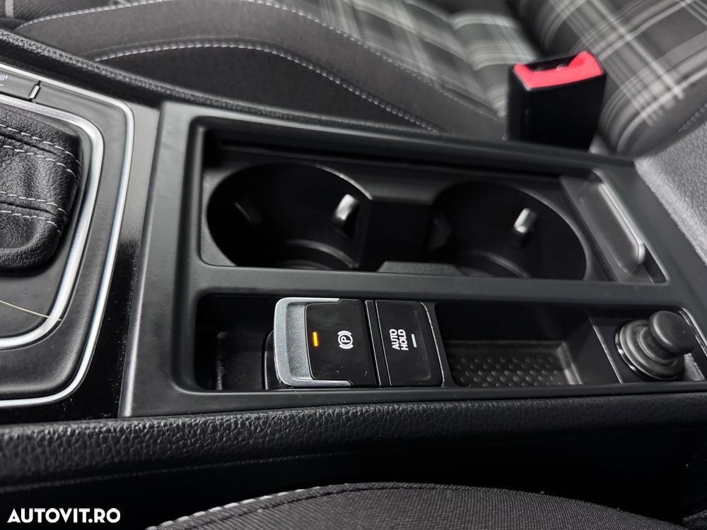 Volkswagen Golf GTD 2.0 TDI SCR DSG - 34