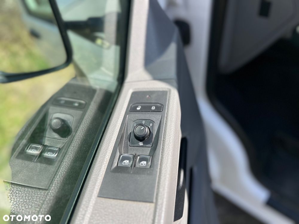 Volkswagen transporter T6 - 16