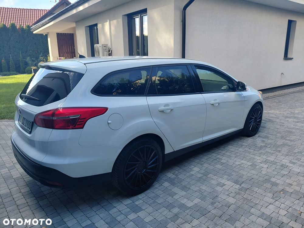 Ford Focus - 11