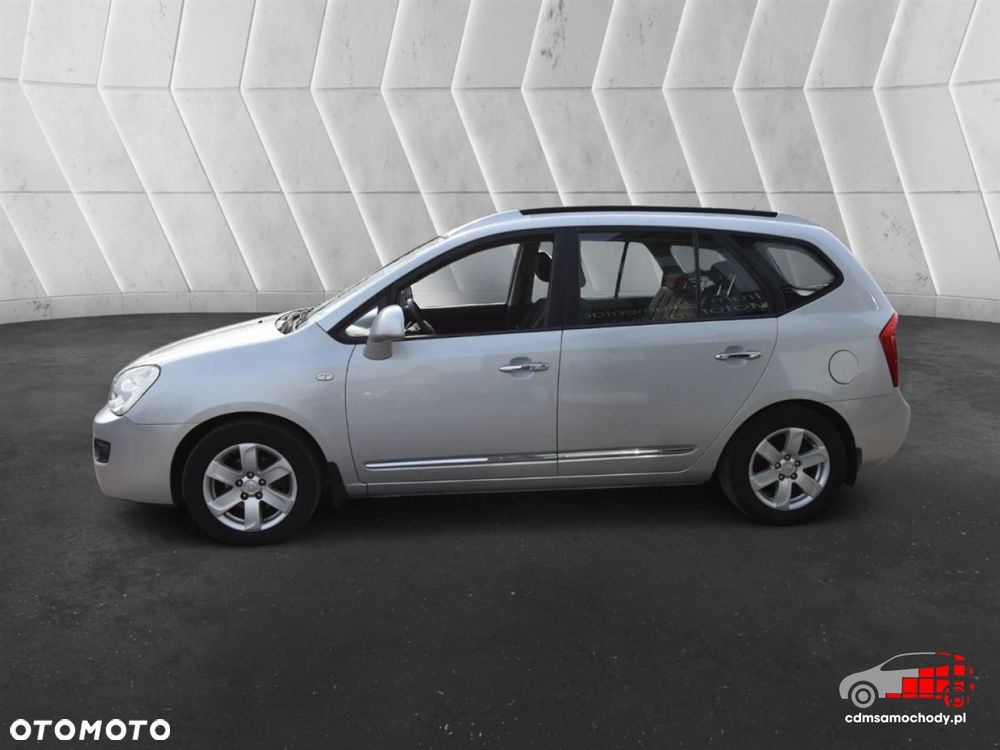 Kia Carens - 7