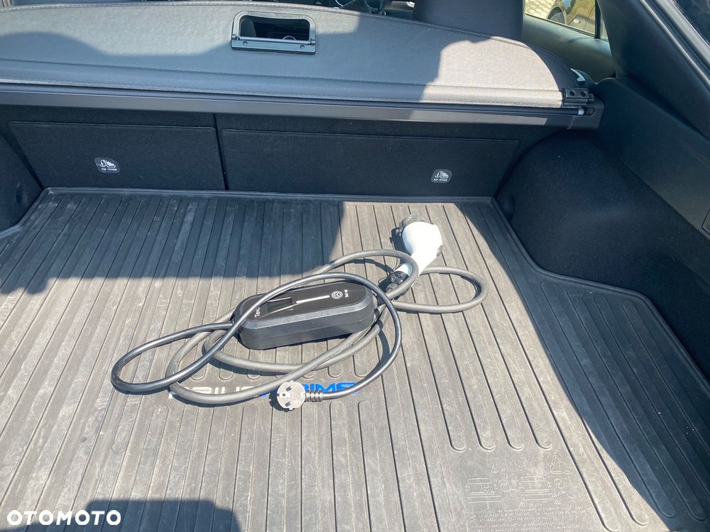 Toyota Prius - 28