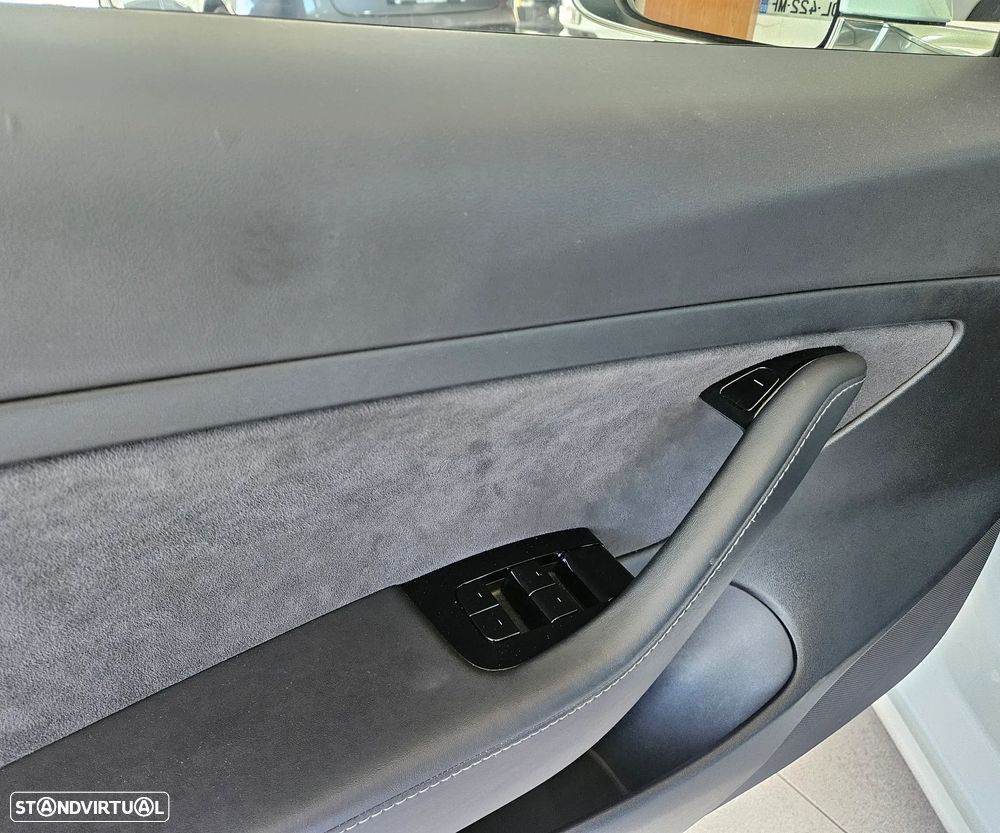 Tesla Model 3 Standard Range Plus RWD - 11