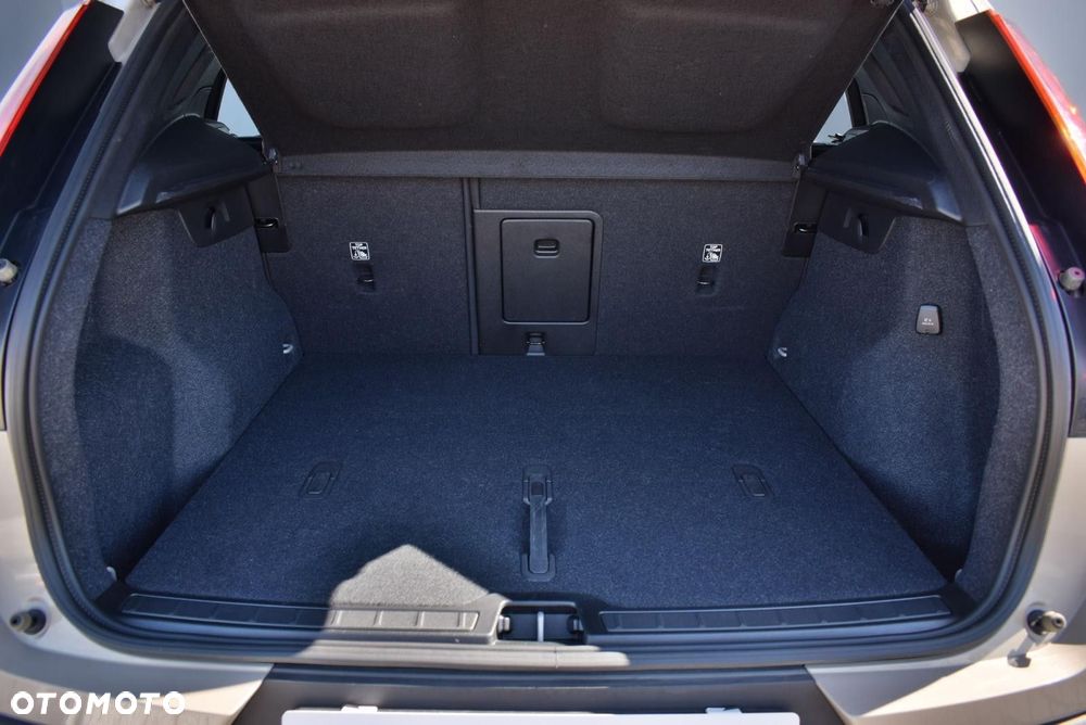 Volvo XC 40 - 24