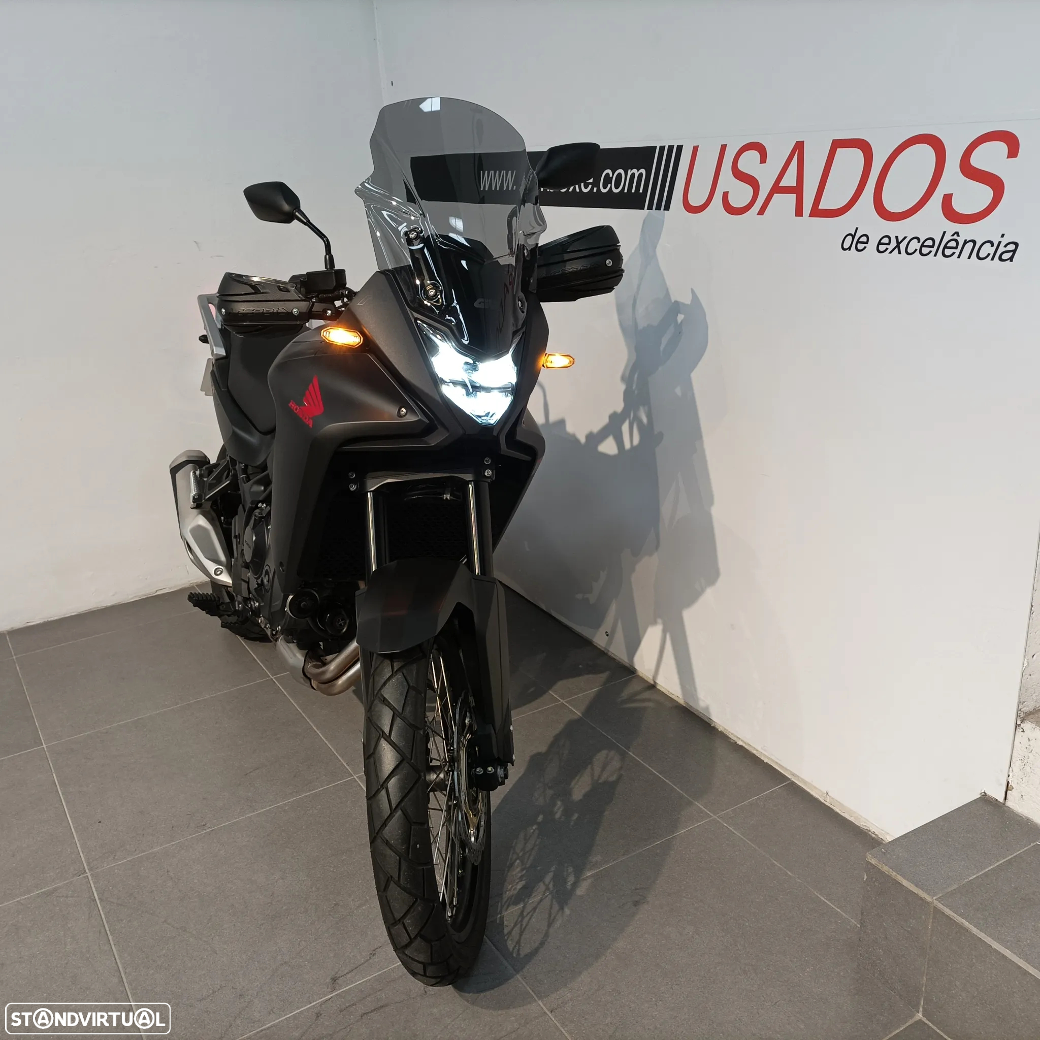 Honda Transalp 750 - 2