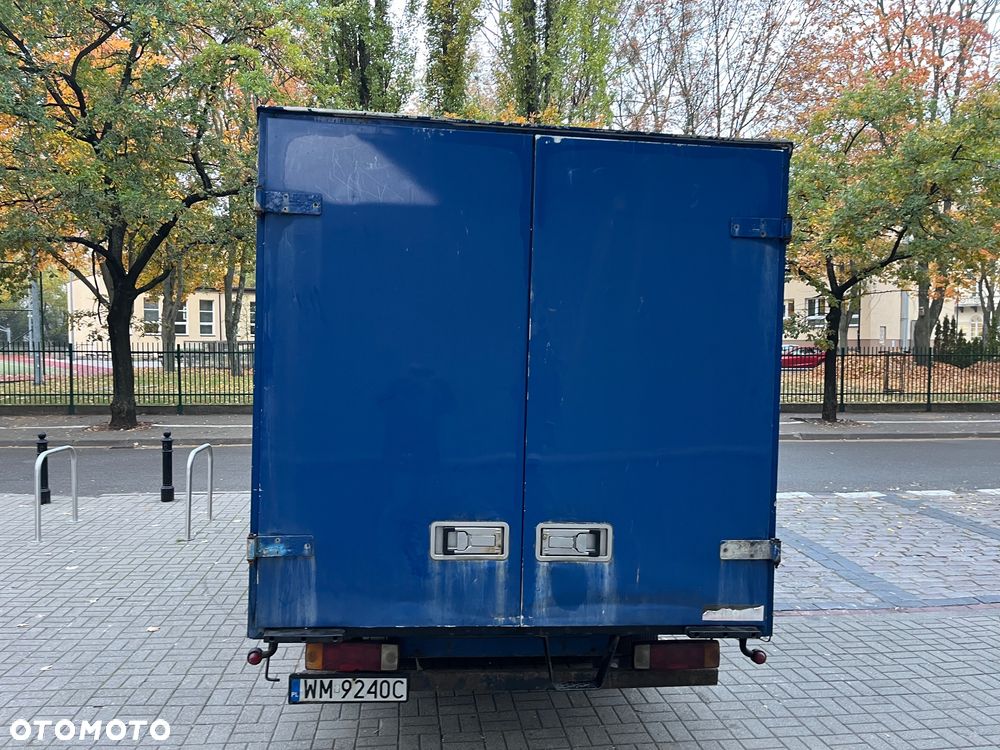 Mercedes-Benz Sprinter - 5