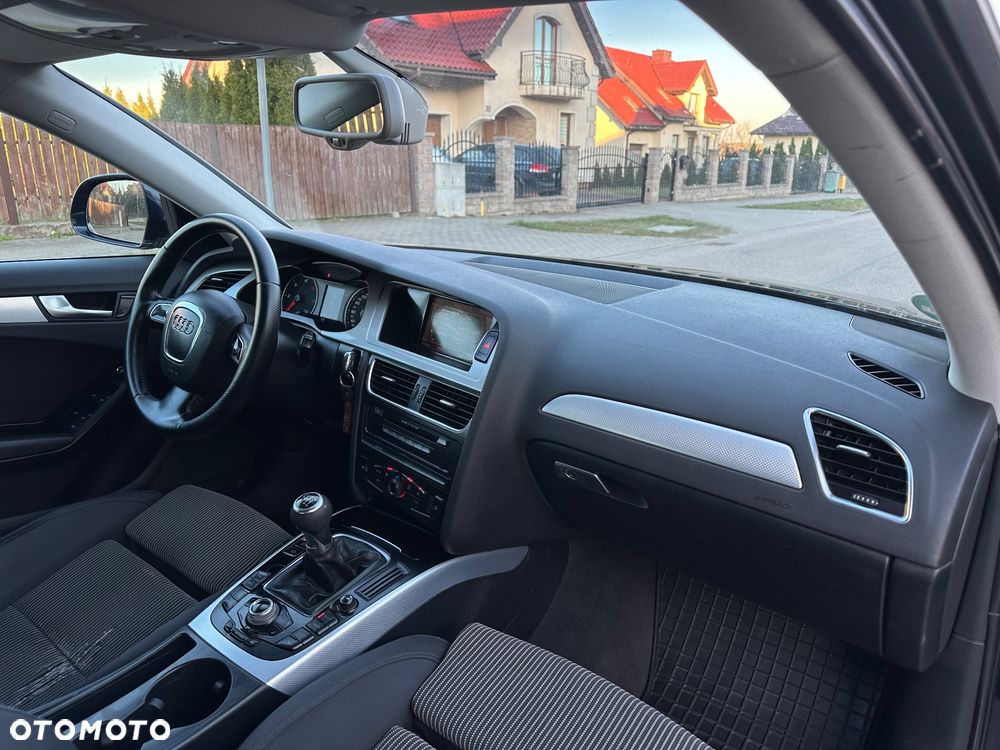 Audi A4 Avant 2.0 TDI - 13
