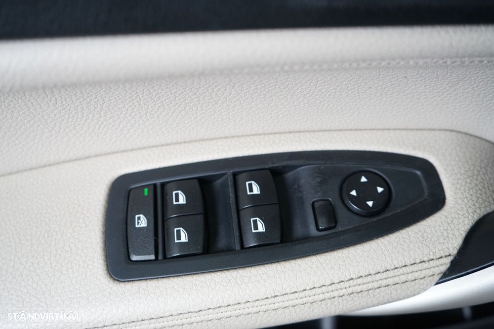 BMW 116 d EfficientDynamics Edition - 17