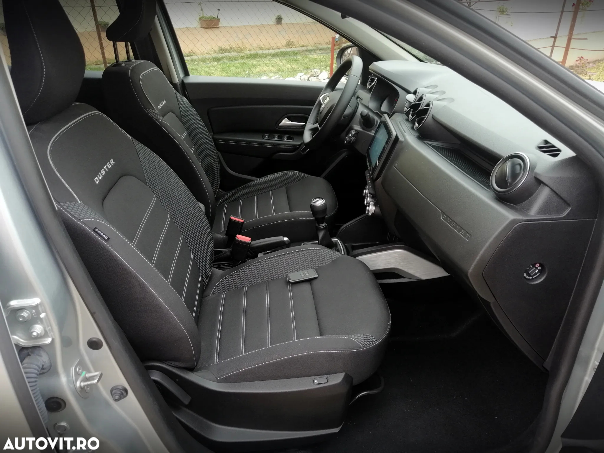 Dacia Duster ECO-G 100 Prestige - 11