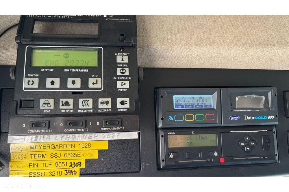 Mercedes-Benz Actros 1835 4x2 SIDE OPENING + CARRIER SUPRA 1150 Mt - 31