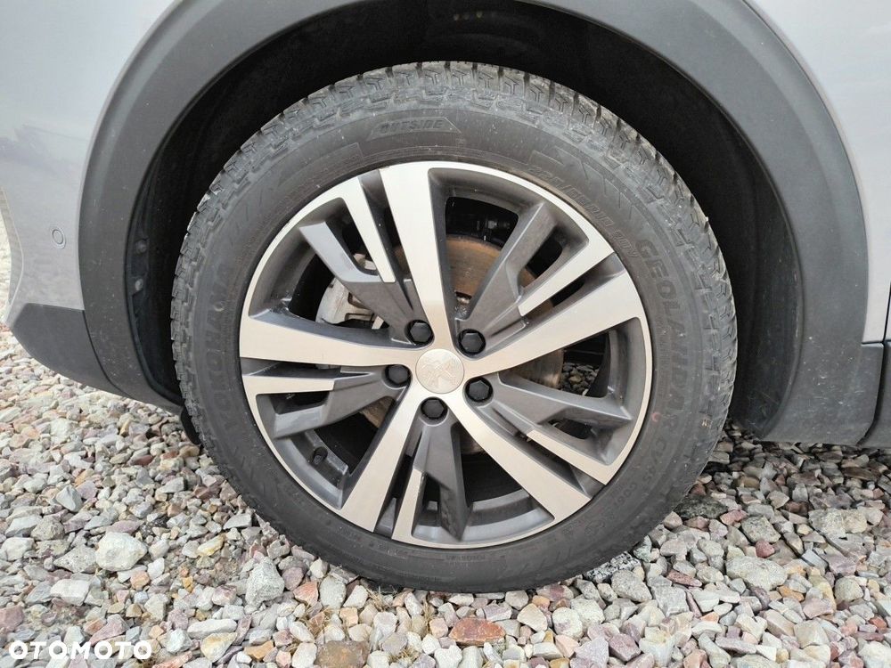 Peugeot 3008 1.2 PureTech Allure Pack S&S EAT8 - 11