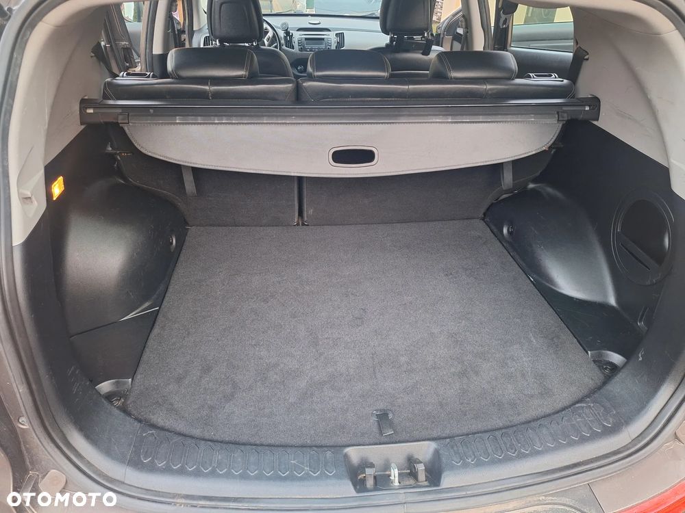Kia Sportage 2.0 CRDI 2WD Spirit - 11