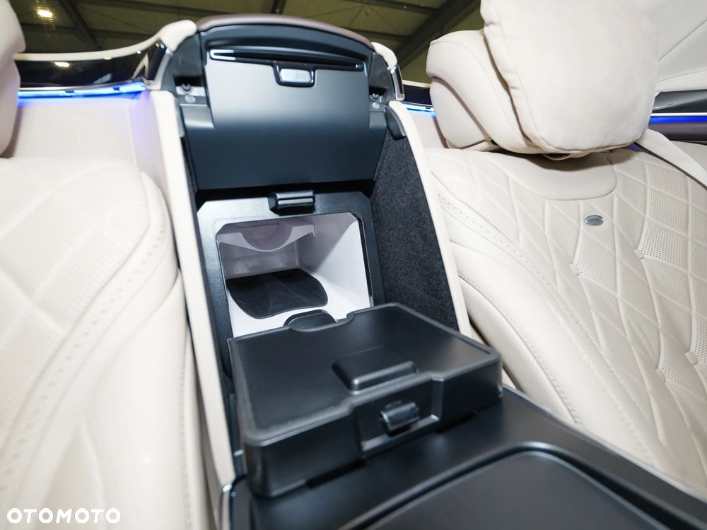 Mercedes-Benz Maybach Klasa S 560 4-Matic - 40