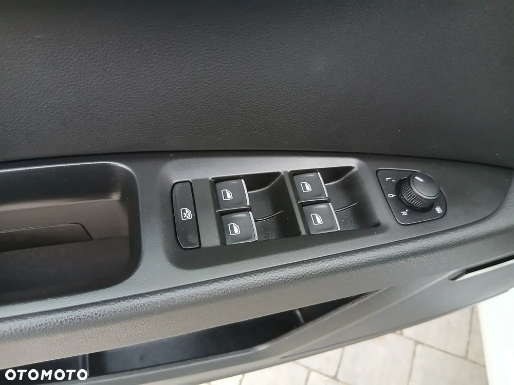 Seat Leon 2.0 TDI DPF DSG FR - 27