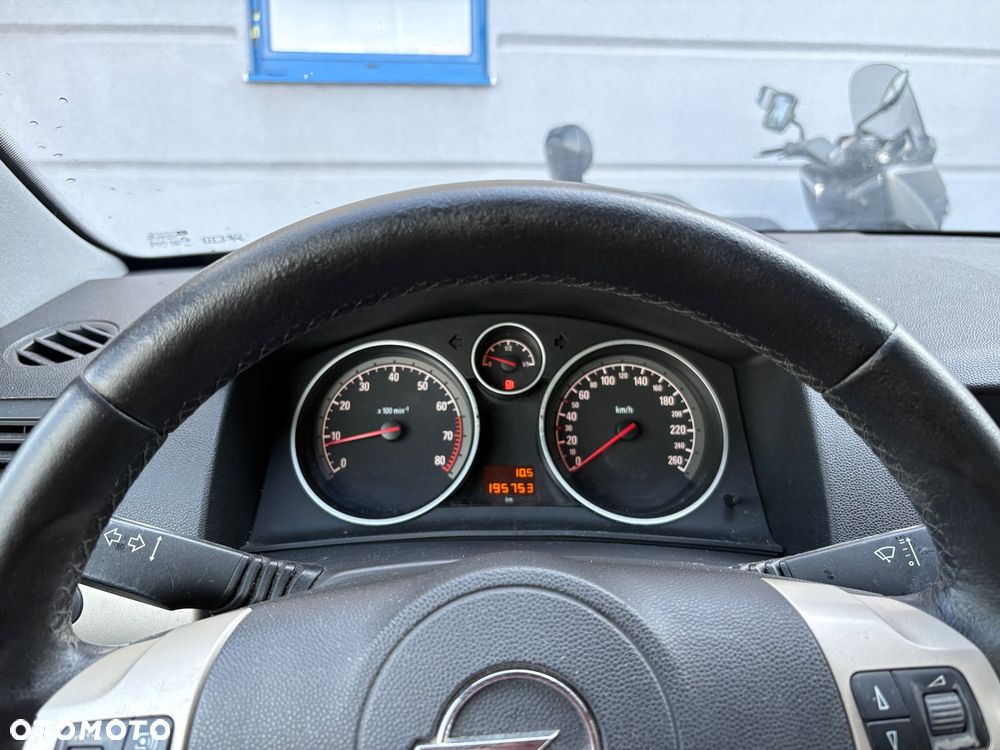 Opel Astra - 10