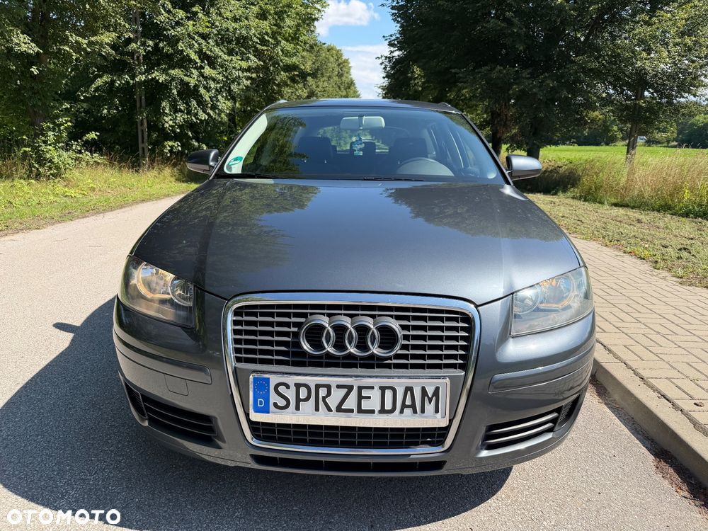 Audi A3 Sportback 1.6 Ambiente - 3