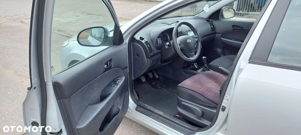 Hyundai i30 1.4 Base - 7