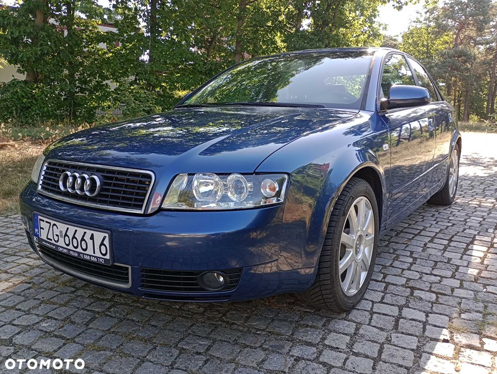 Audi A4 Limousine - 2